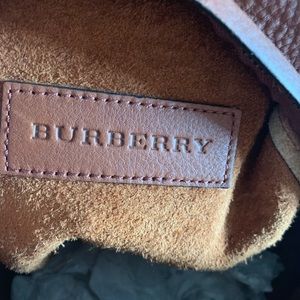 BURBERRY CROSSOVER BAG